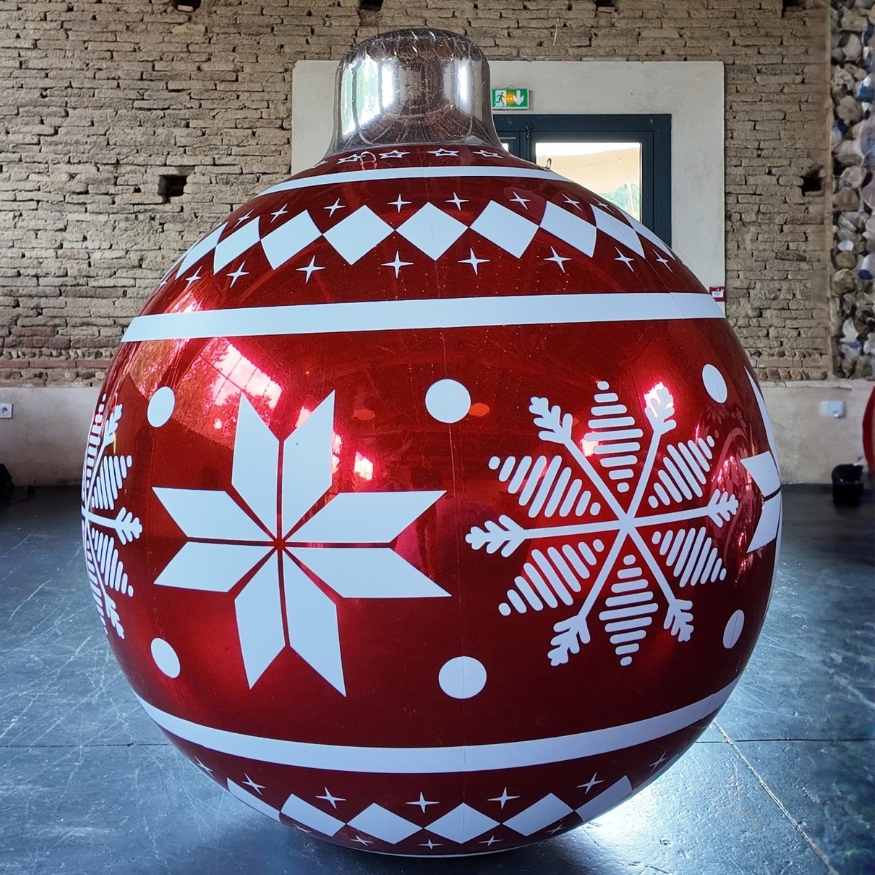 Boule de Noël Géante Gonflable